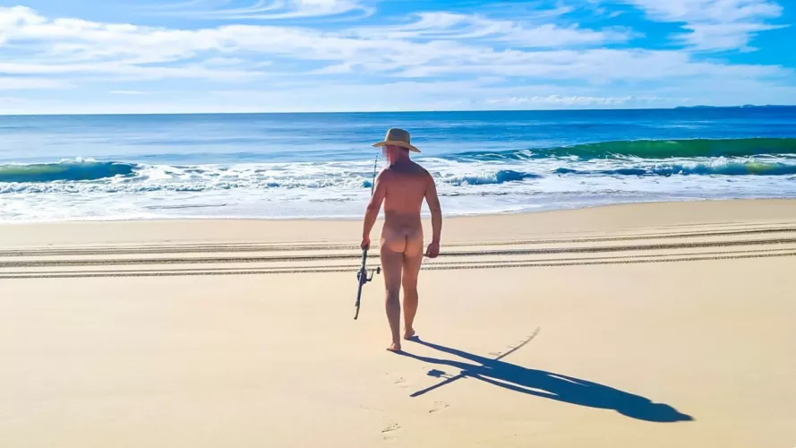 Anyone here enjoy nude fishing? (OC)