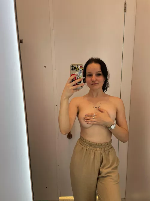 Can I show you more in this fitting room