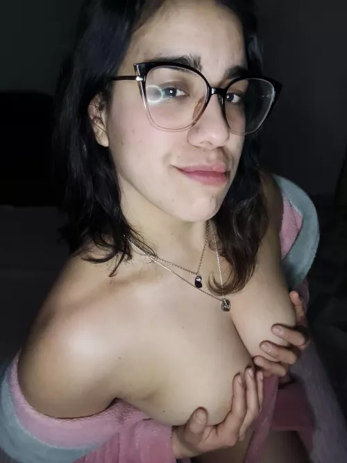 Do my glasses make you hot?