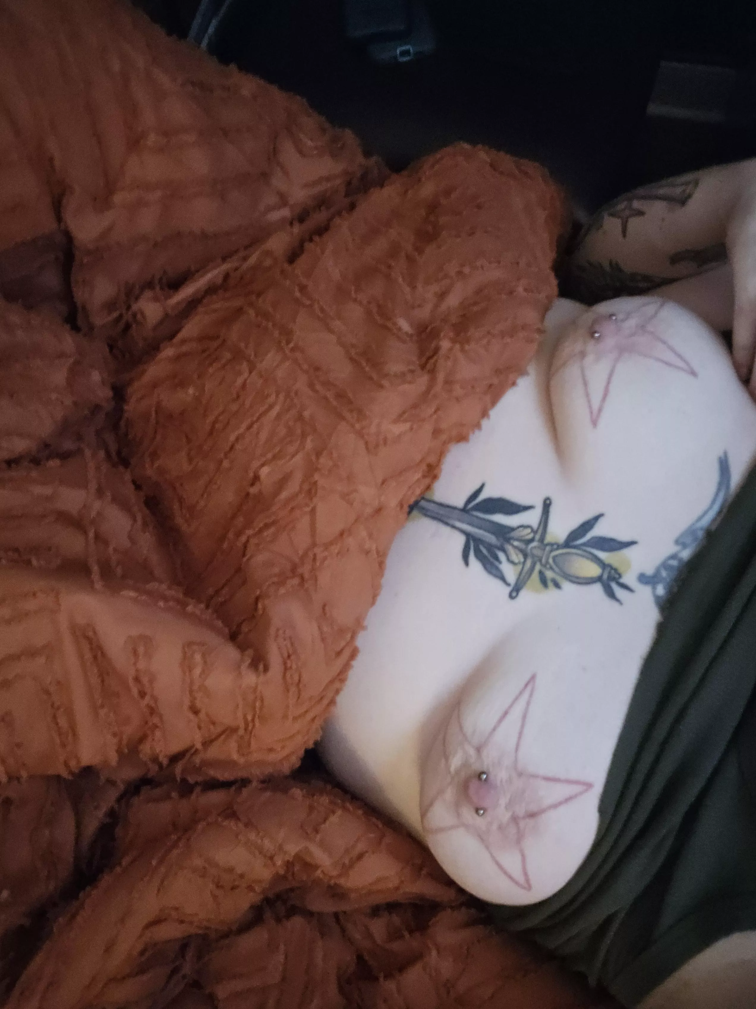 Recovering from surgery, so now I get to spend even more time on my back 😘