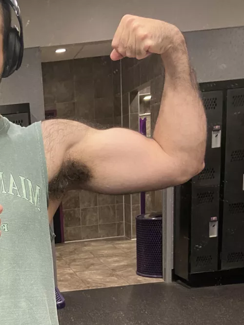 Would you eat out my hairy bush?