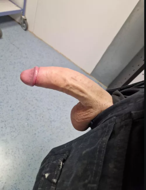 [20] come bitches suck my dick