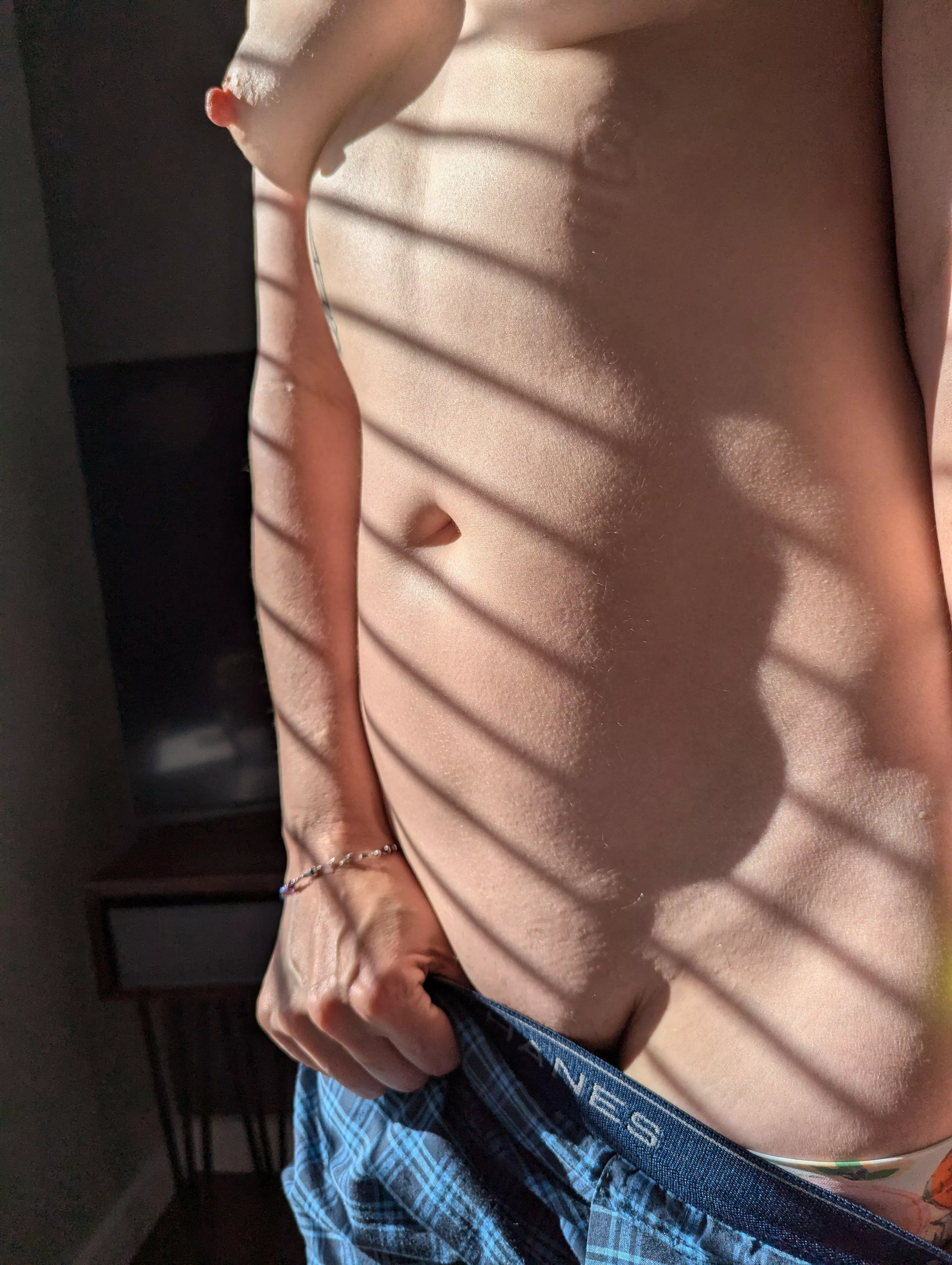 Curves in the sunstripes