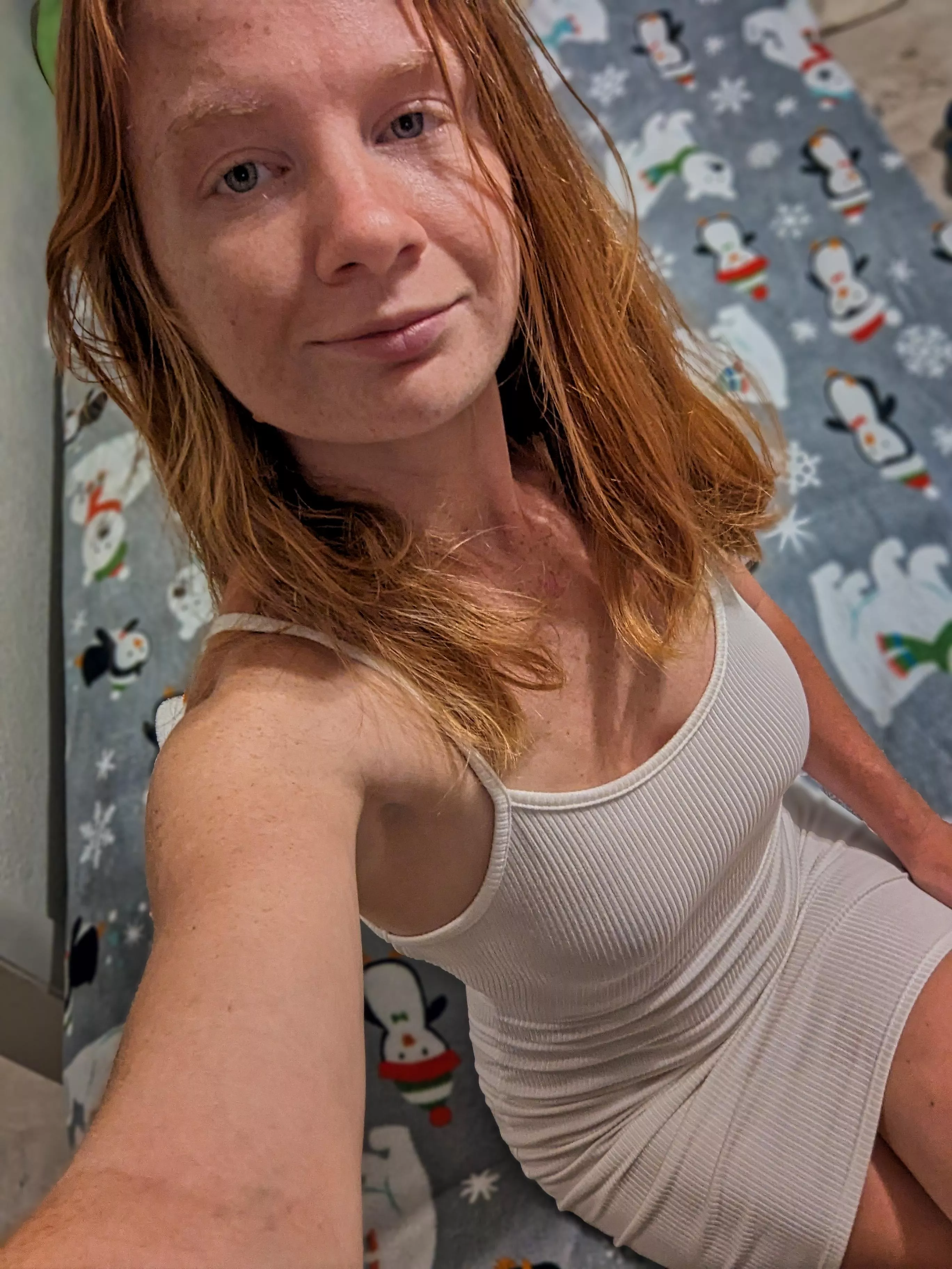 Fiery elegance: the grace of natural red🦢 [F27]