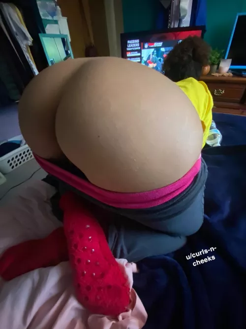 fill me up daddy! i’m waiting