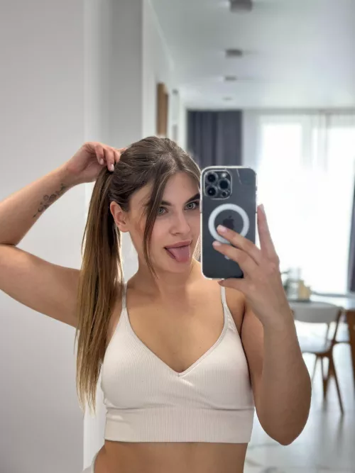 Having a lazy day today, selfies will motivate me to get moving