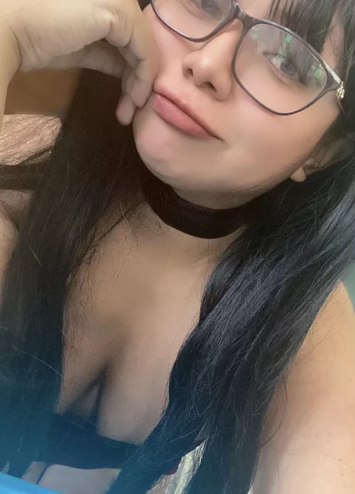 I always win at starring contests (f)