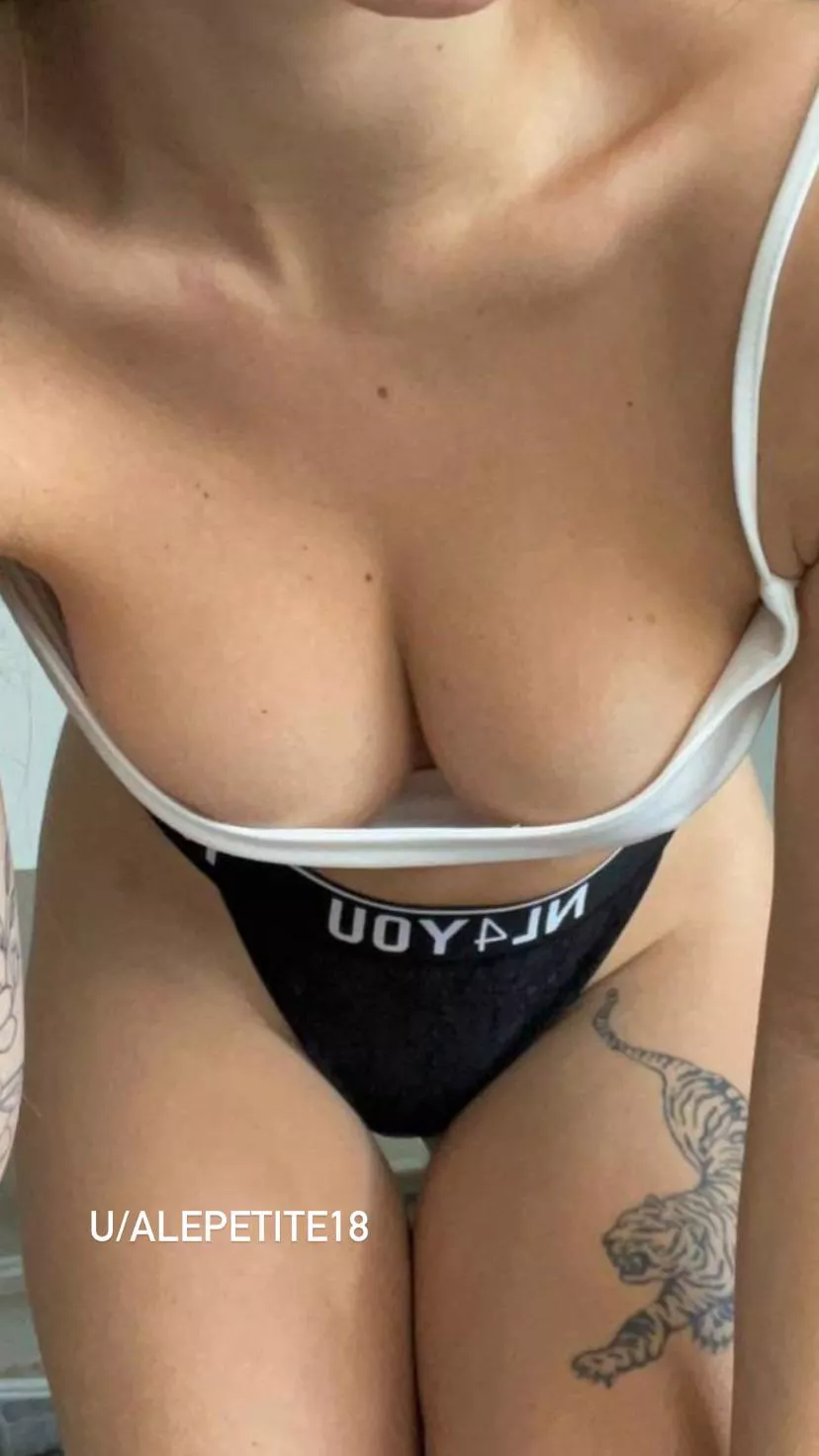 i choose guys who love boobs