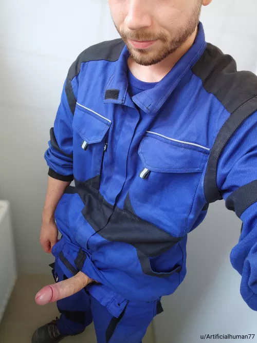 I hope the cute secretary will see this.