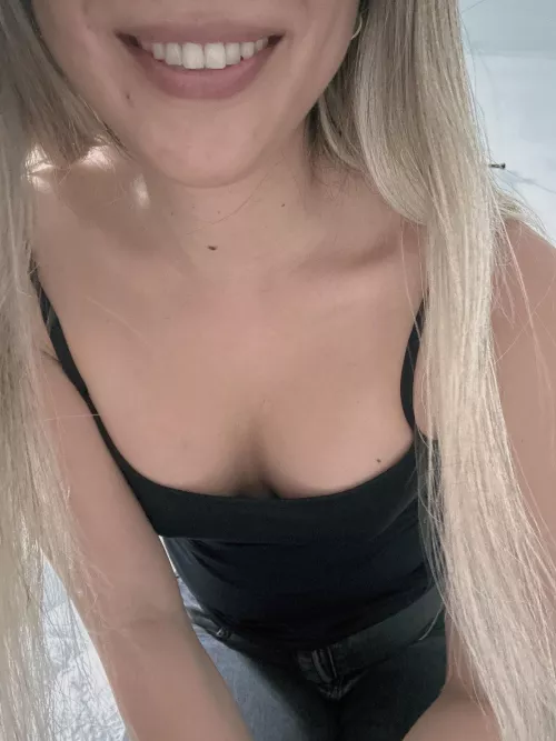 My little boobies in no bra 