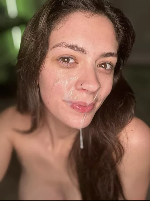 Soft smiles and cummy lips 