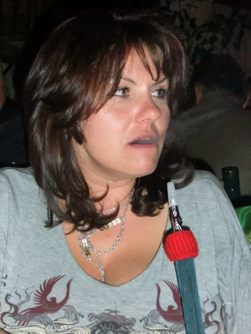 Tasting a Bong in Jordan 