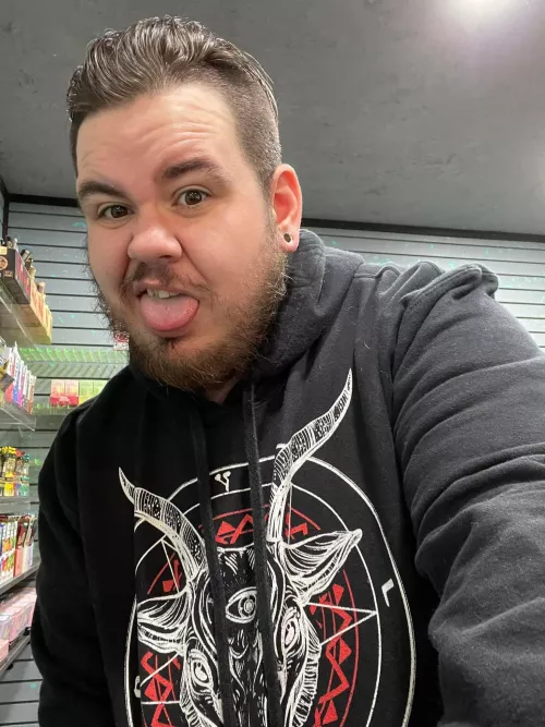 Anyone play world war z aftermath??