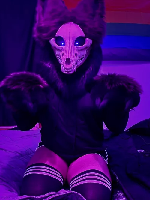 Come on take a nap on this scps thighs