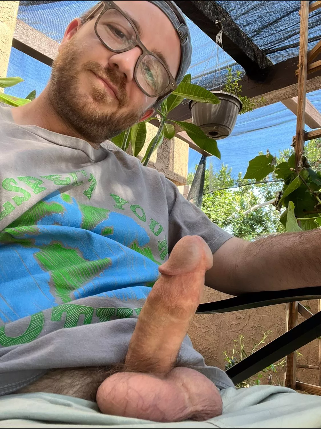 Hard outside ☀️🍆