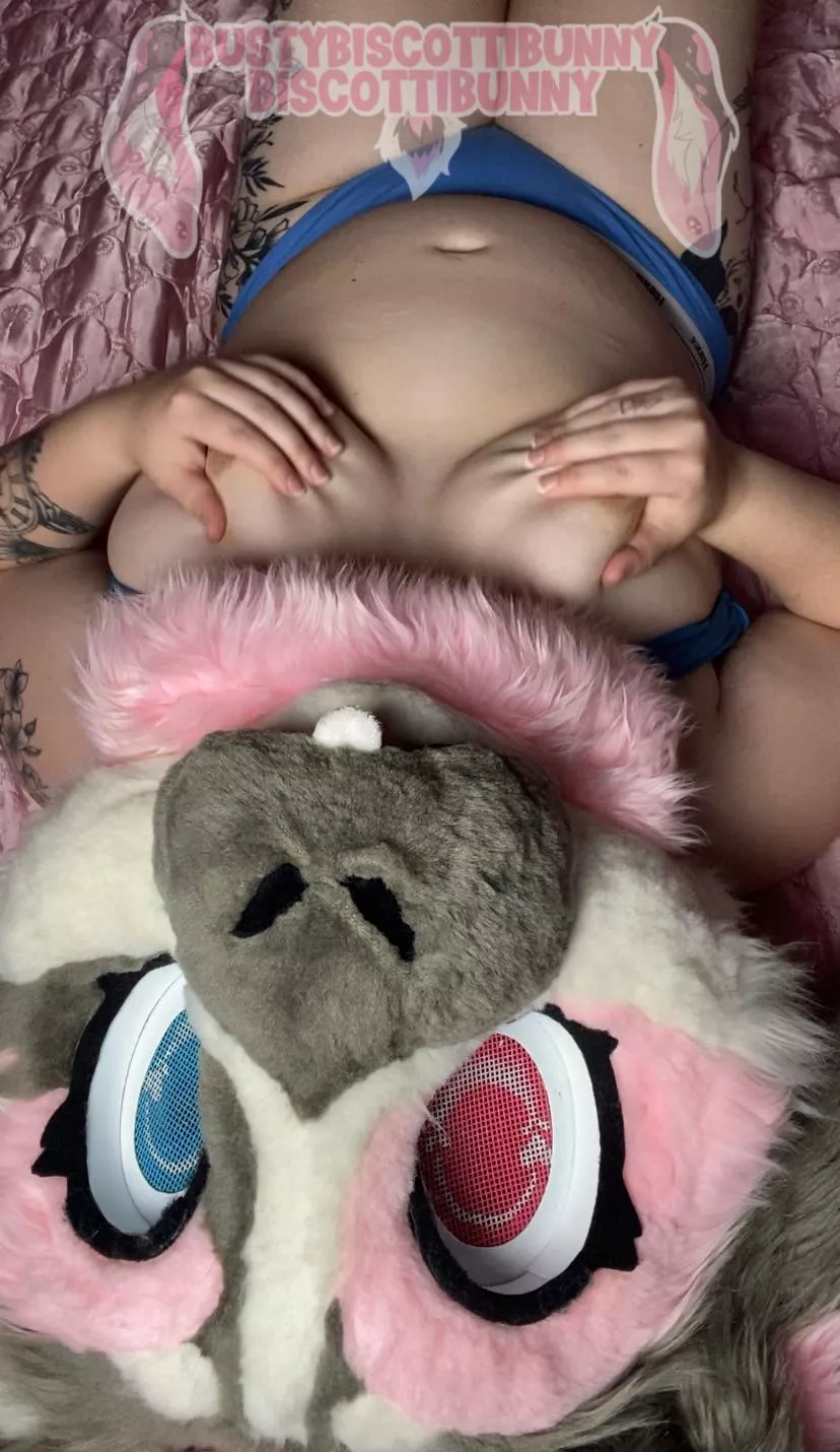 Hehe~ hello up there! 🥰❤️