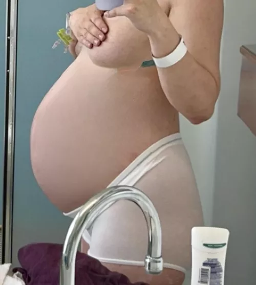 My pregnant belly is so swollen, I need to get fucked to induce labour