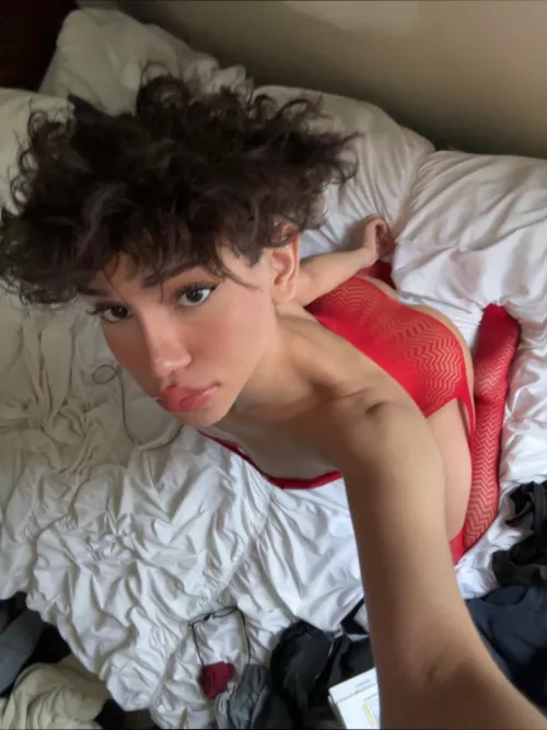 squeeze my neck while ur railing my brains out from the back plz🥰💕