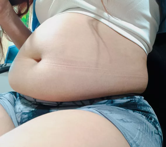 Tight shorts, do you think my belly needs more padding? ☺️