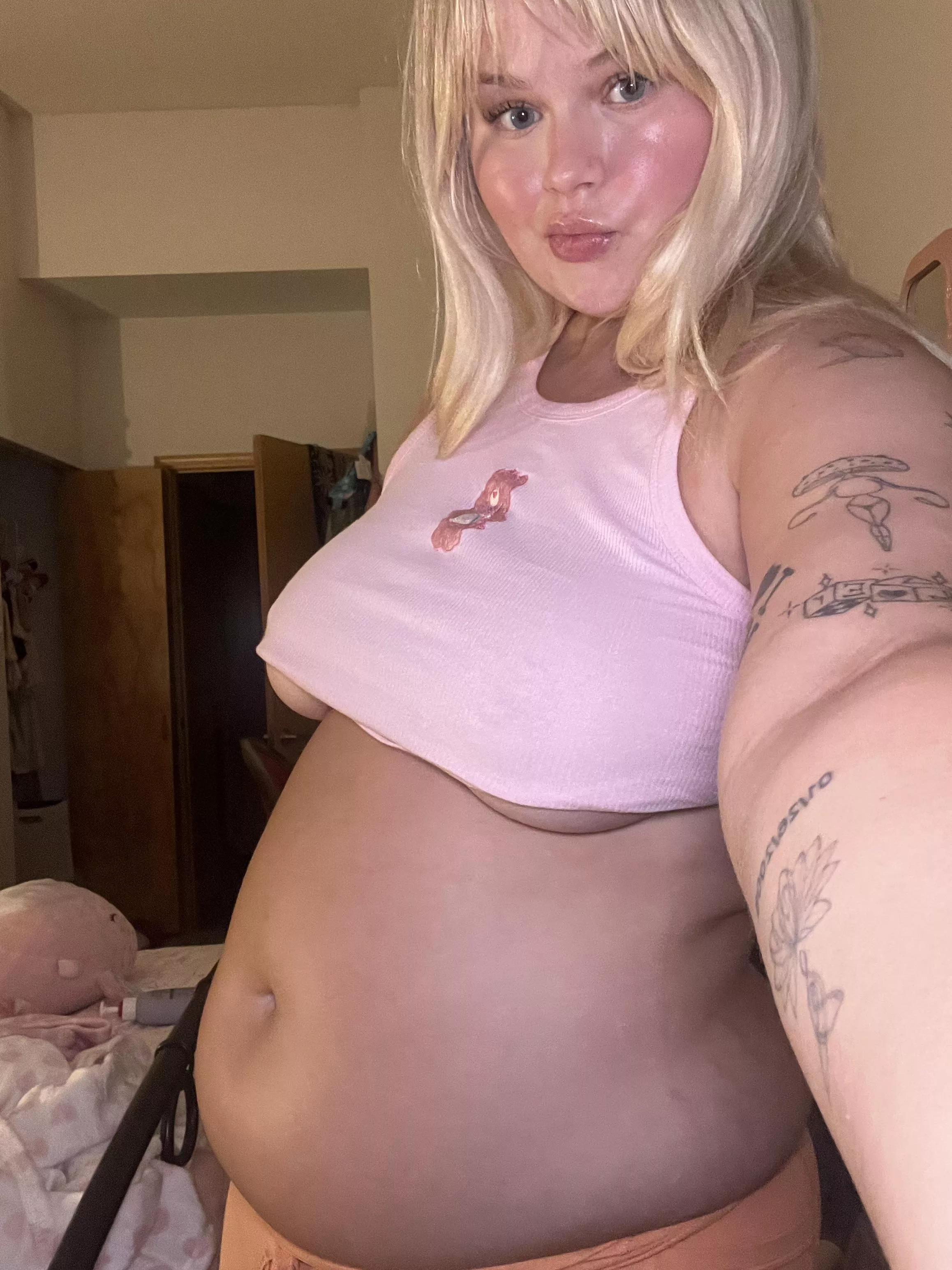 Wanna feed me while we bang?