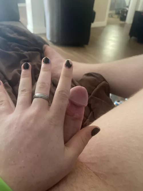 Yall like my nails??