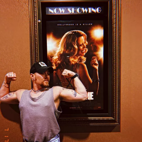 “Your a f*cking movie star” And a little bit of a dumb@as but it’s part of your charm 🙈 