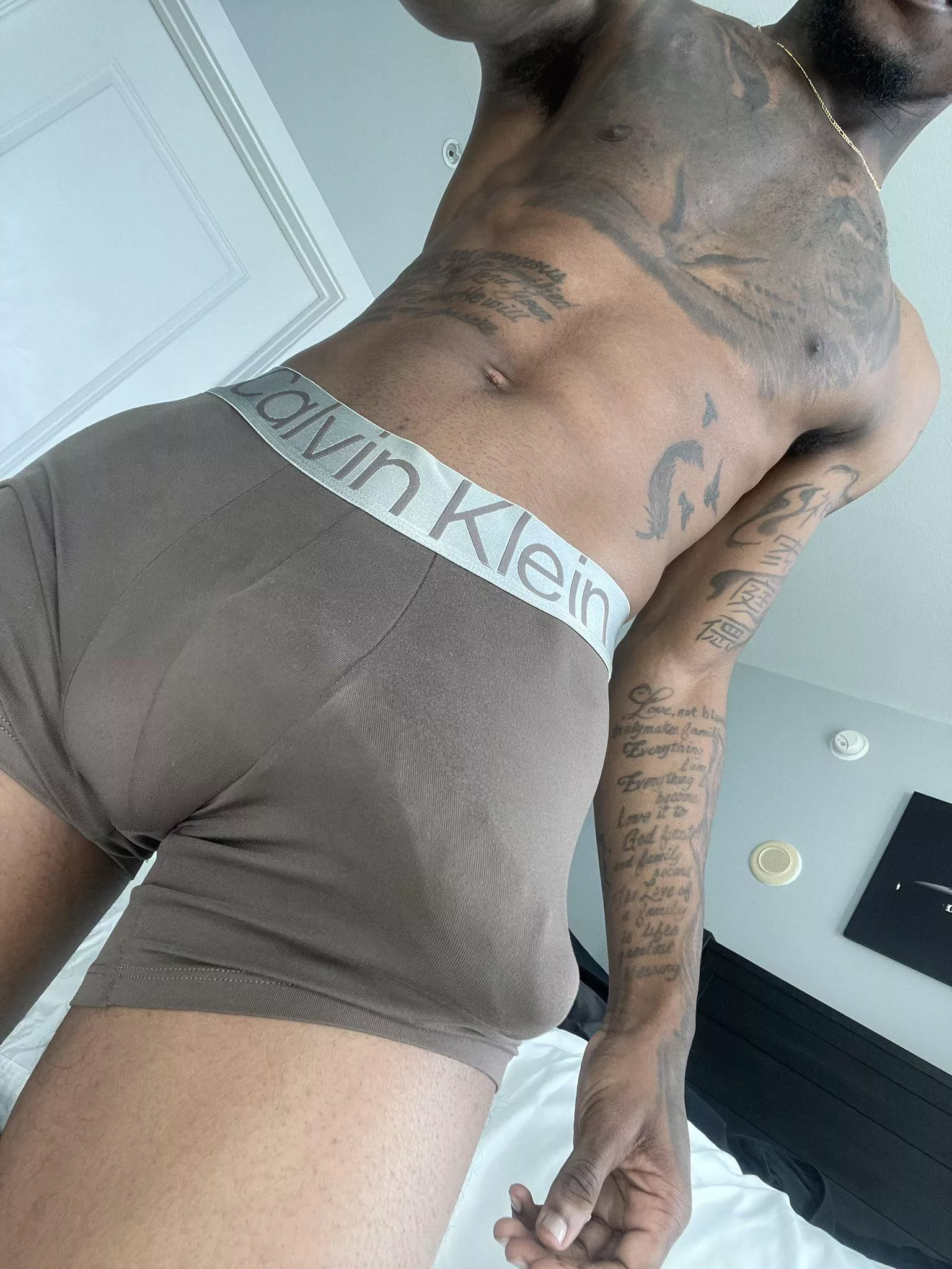 19 year old bulge 😏