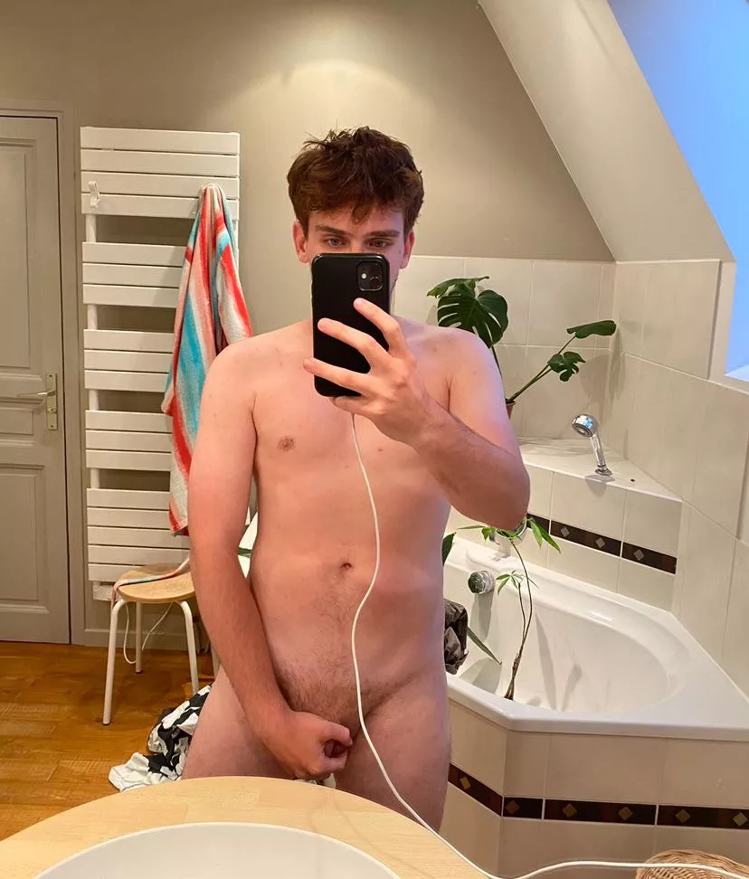 21 cute ginger fag. Any hung dom ? Funv8338