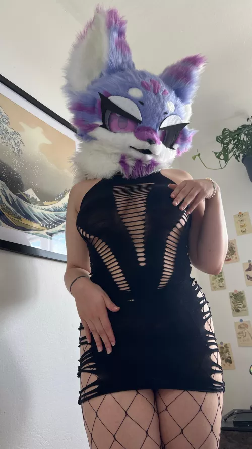 Do I look pretty in my dress?