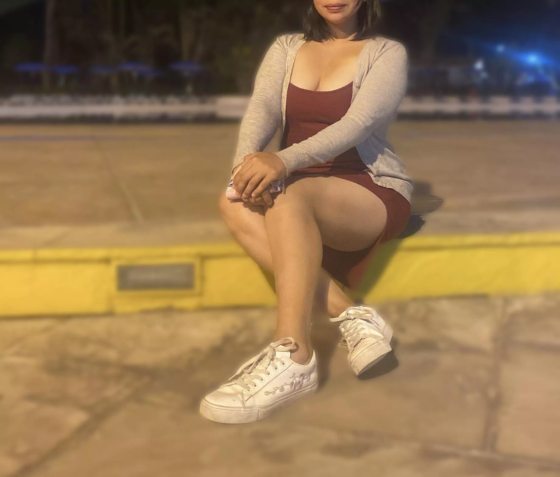 It’s always nice to go for a walk at nights (F) 