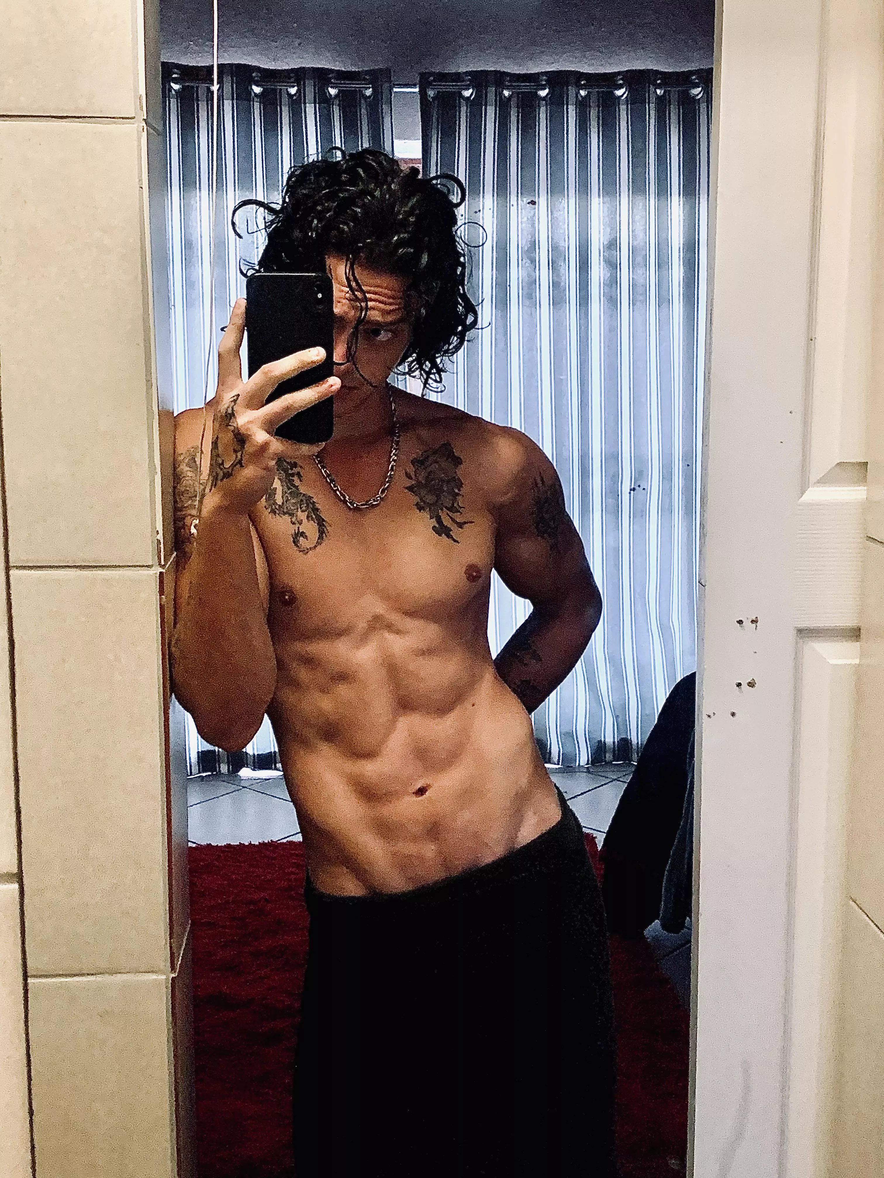 So I guess you guys like it when I post my body more often 😩