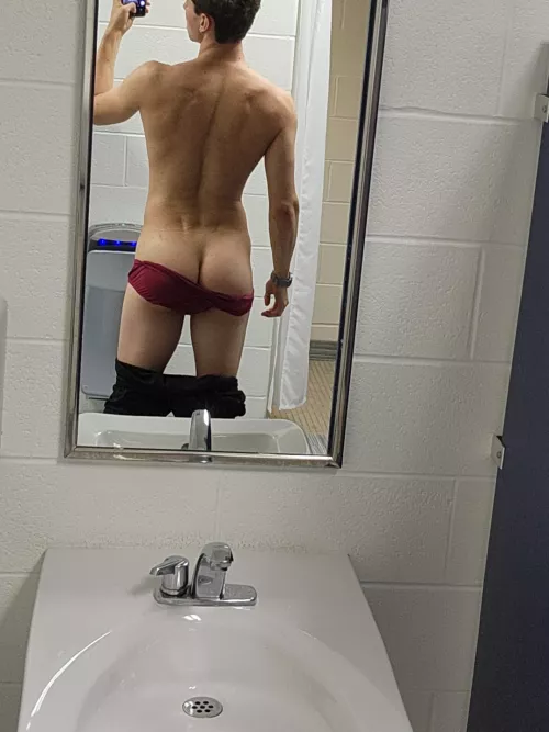 25 fit btm for 21+ add barryzzz