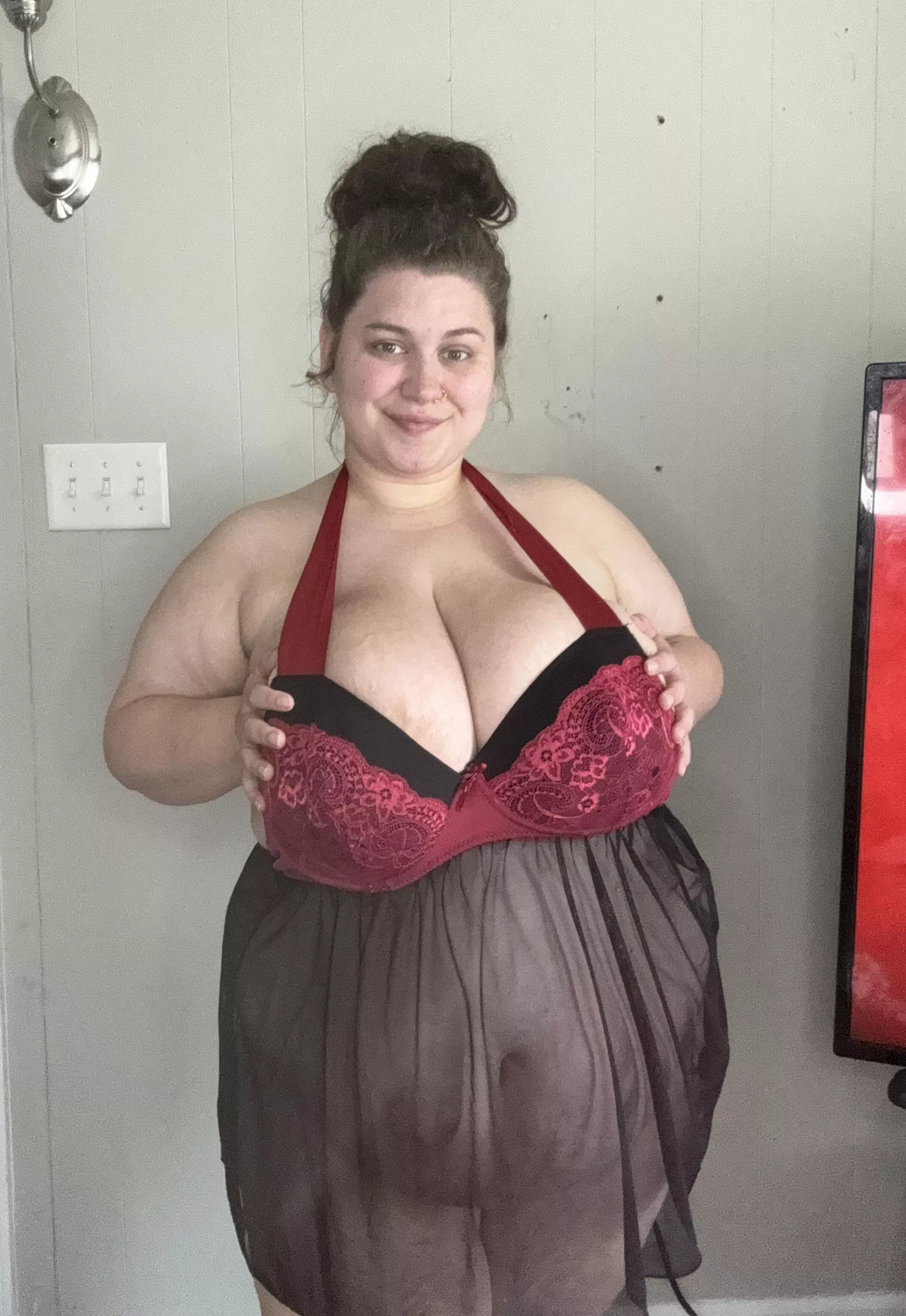 Beautiful BBW [VID][PTY][RATE] [DOM] [PIC] [SNP] [OTH] [SCT][PRD]