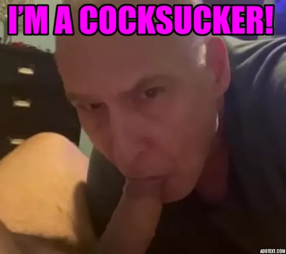 BiBottomCockSucker is a COCKSUCKER!!