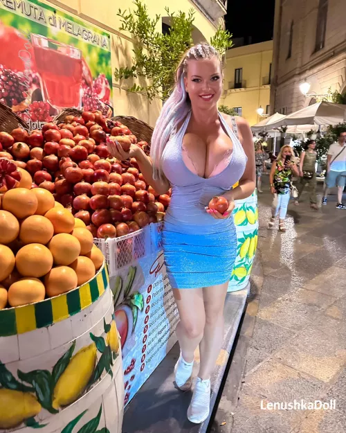 Bimbo shopping