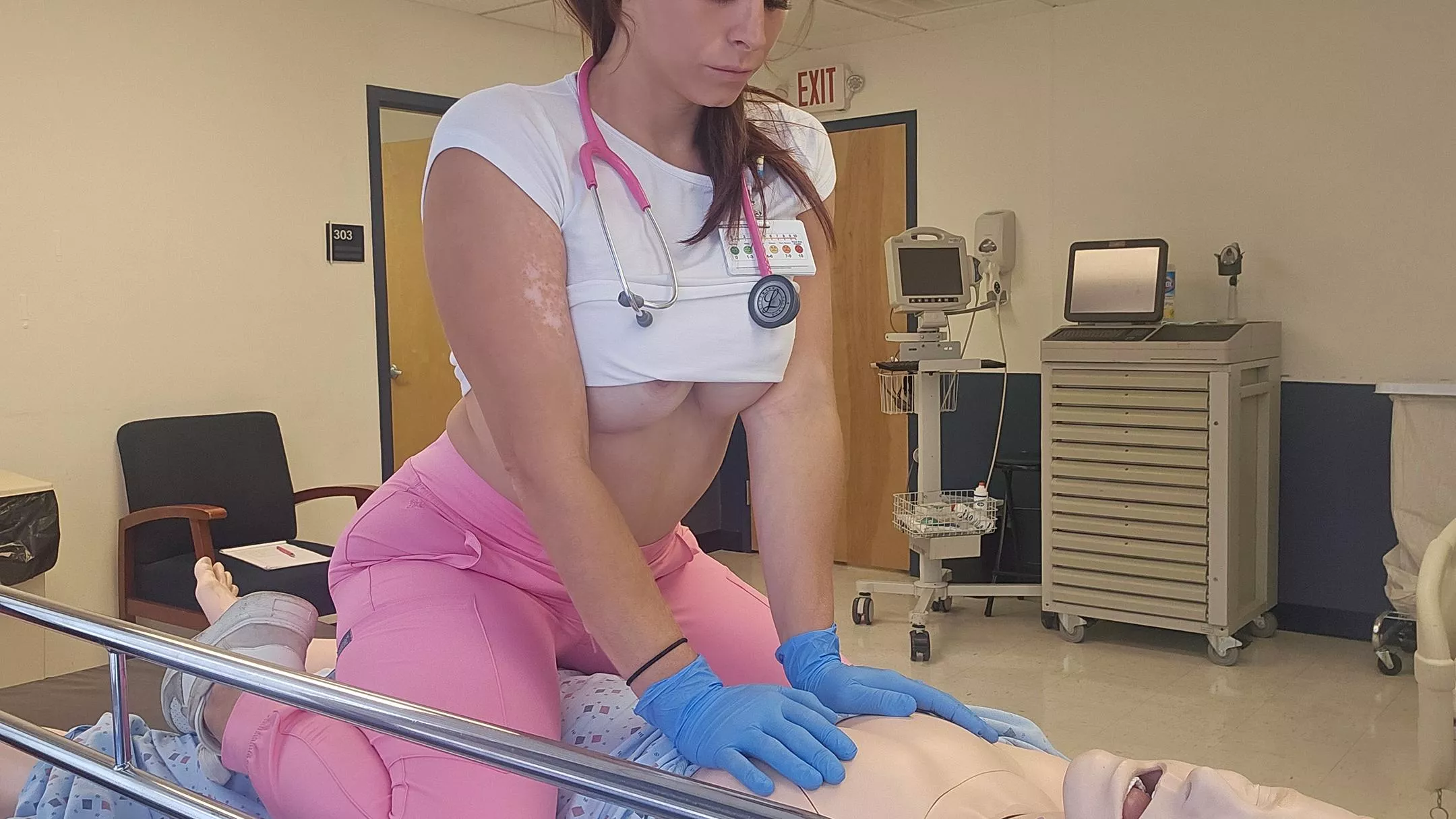 Distracted by how your nurse handles things ?