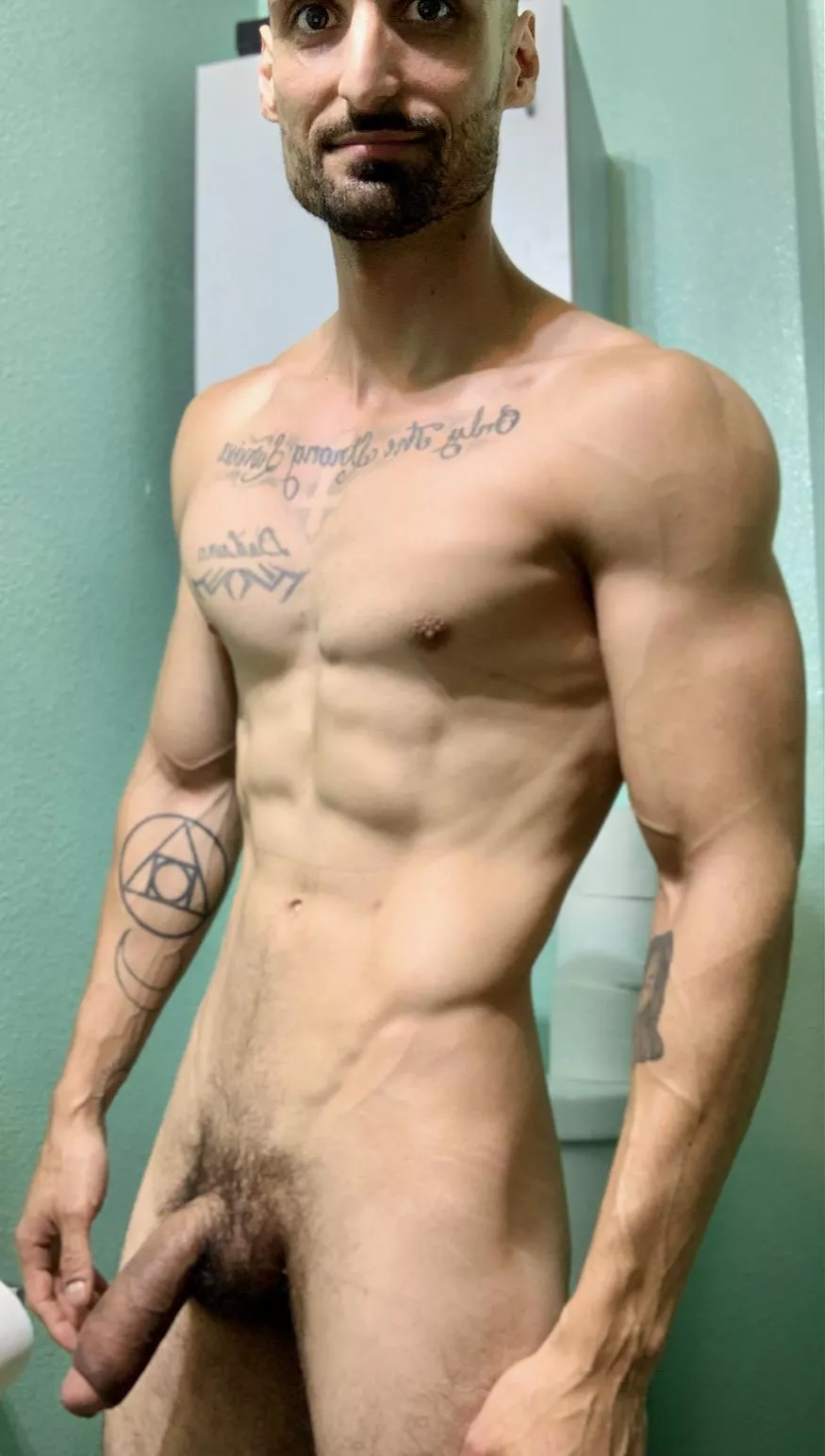 Going for the Greek God look, [m]