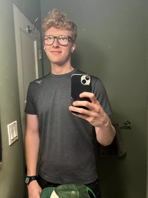 i am having a Minecraft resurgence, just like I have every summer since age 12.