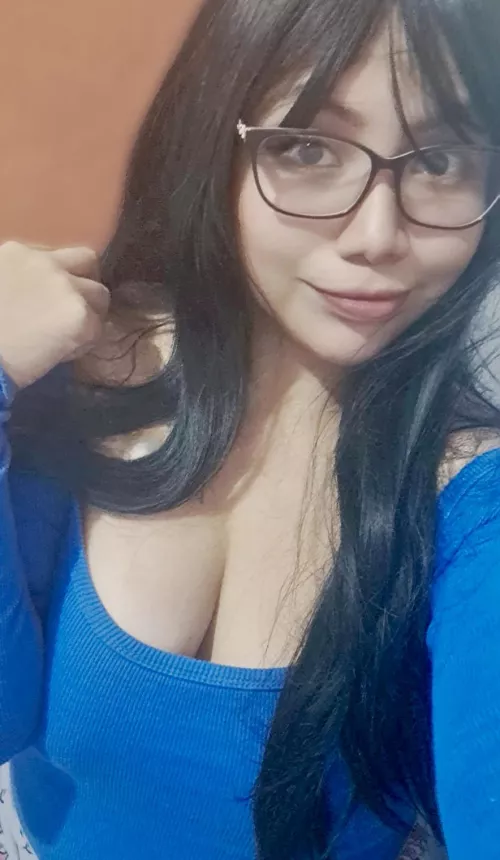 No big plans for tonight, just me and netflix (F)