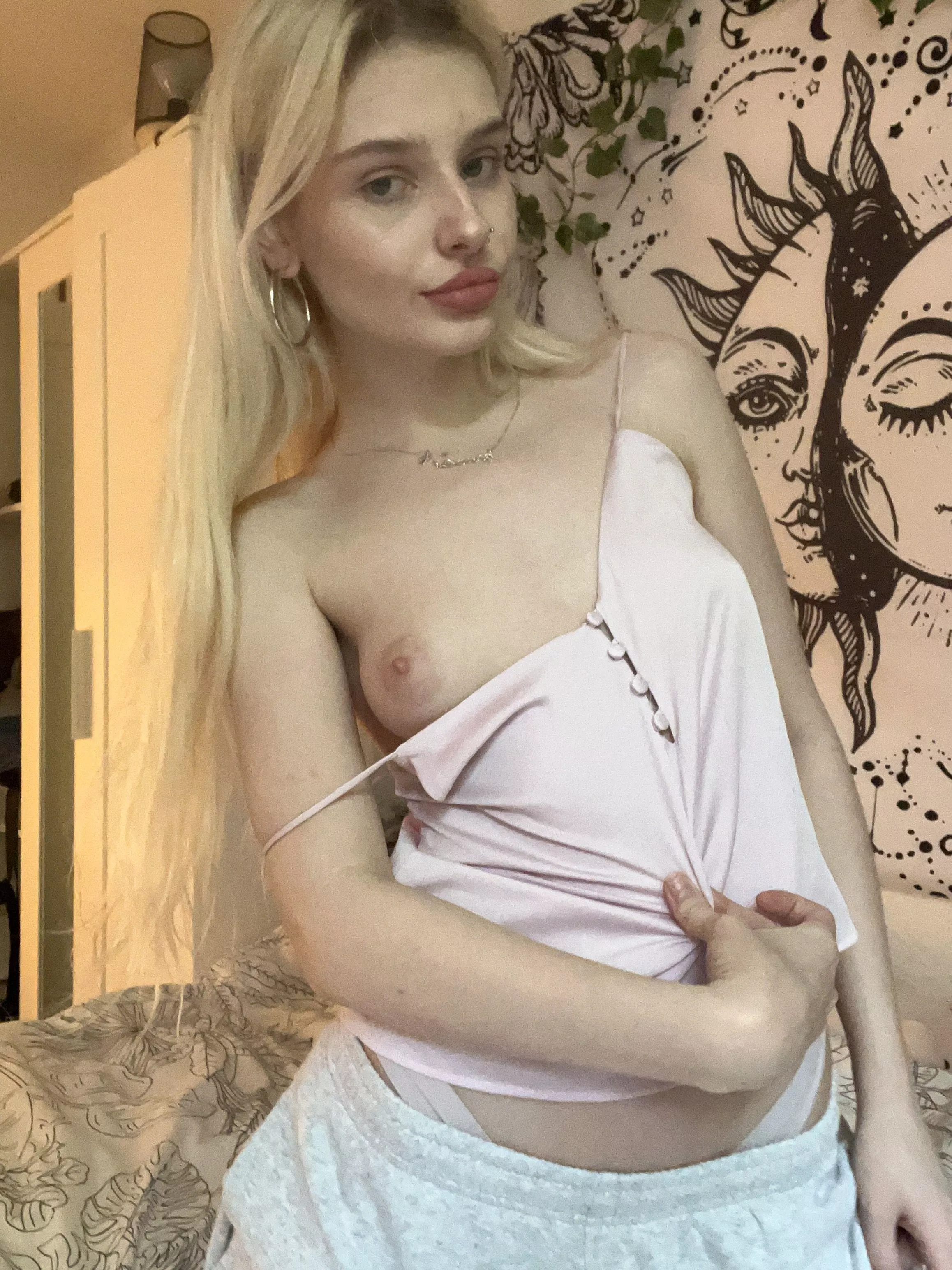 All i want is to be your slut this summer!