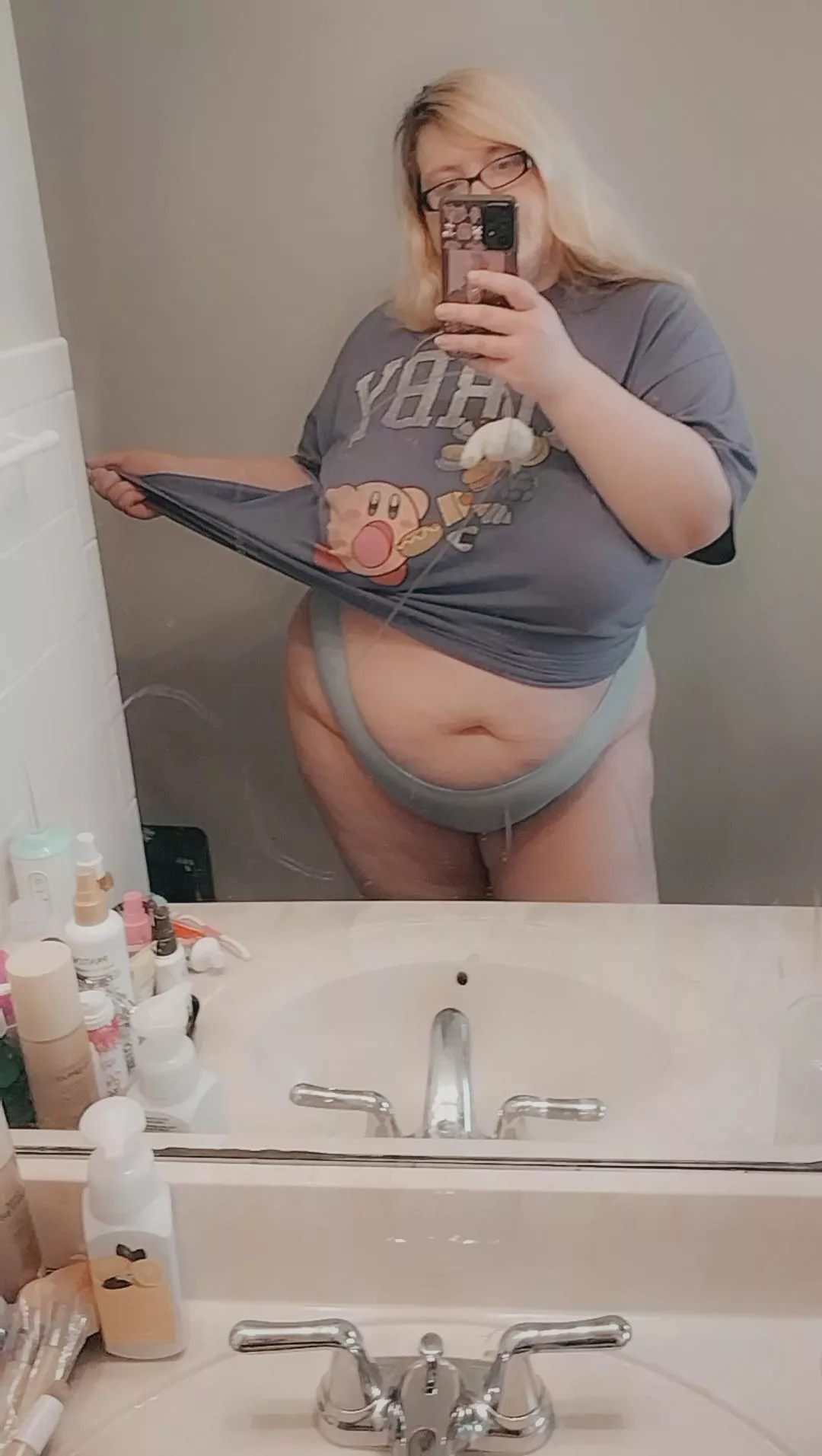 anyone else still up and horny af