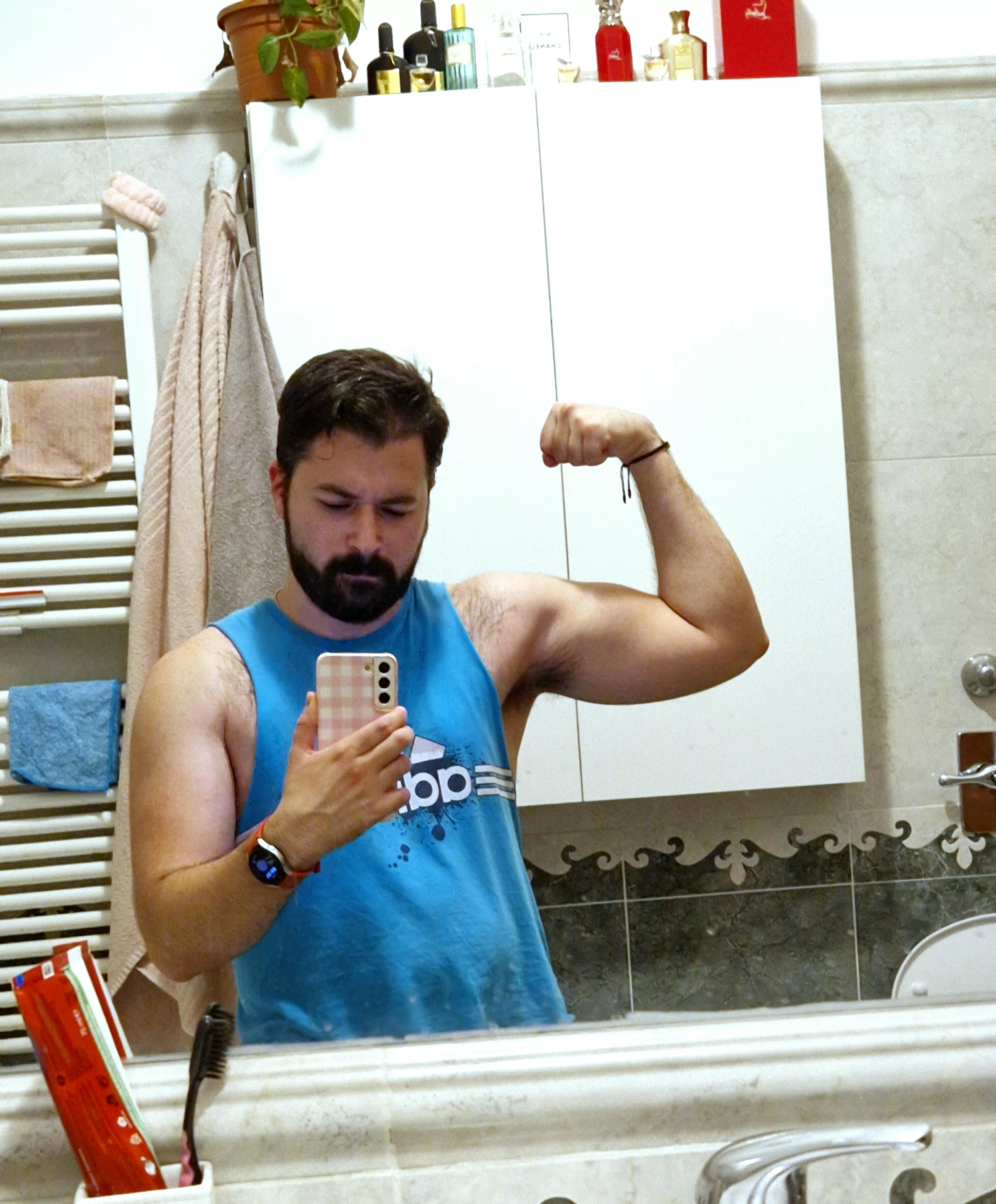 Come worship, hairy and sweaty 