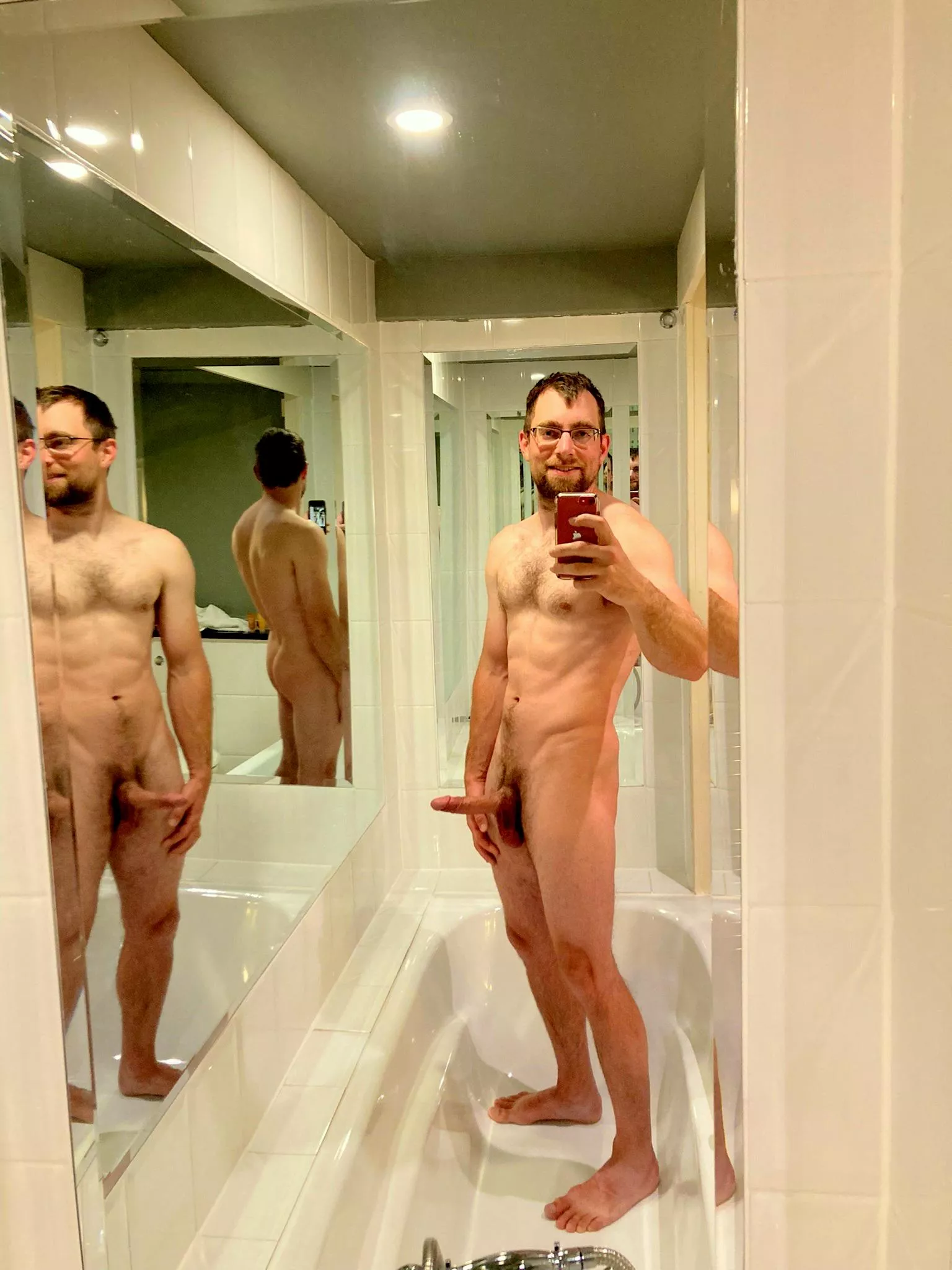 Do you like the 3 way mirror ? [33]