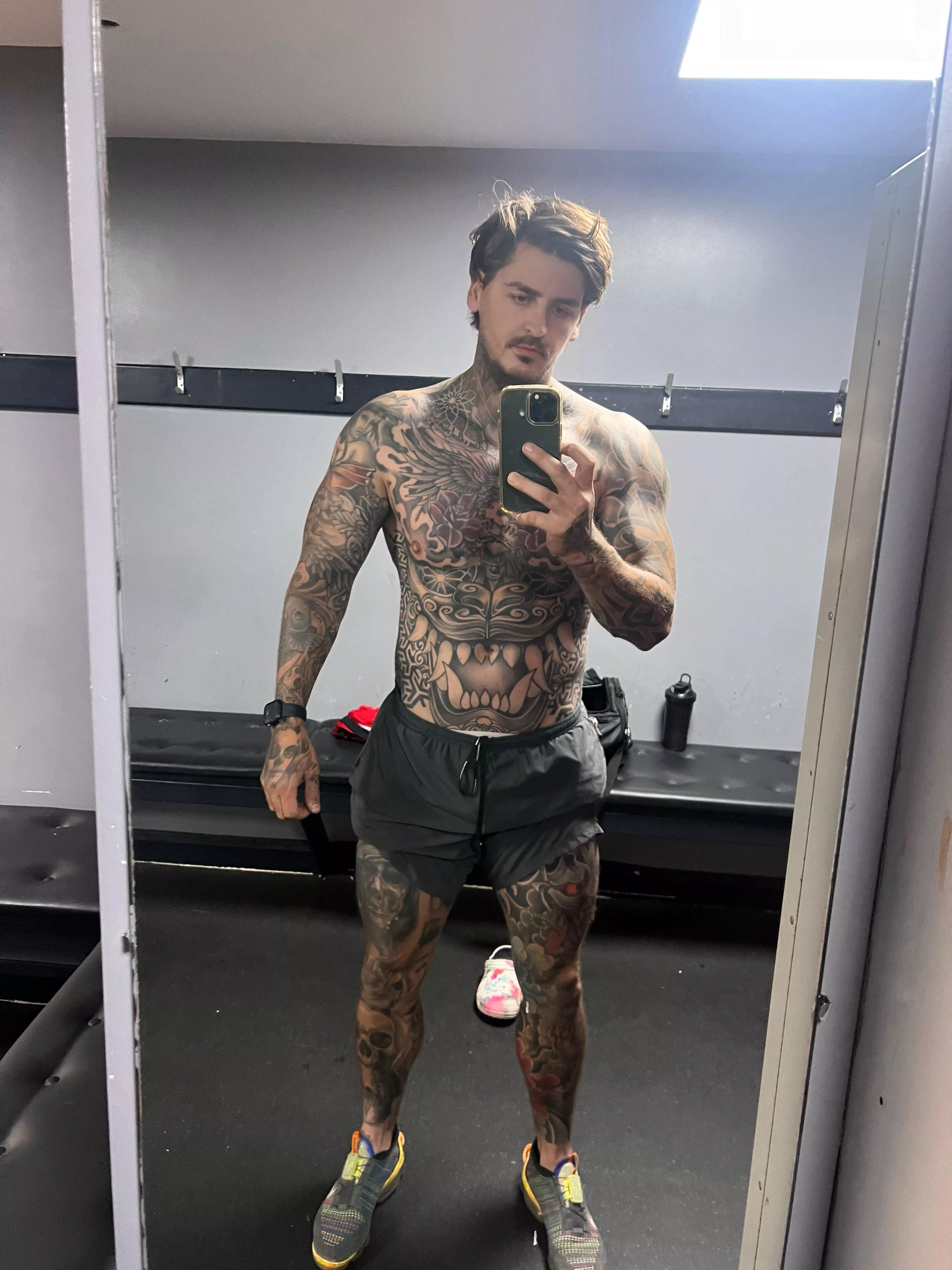 Does anyone like tattoos? (42)