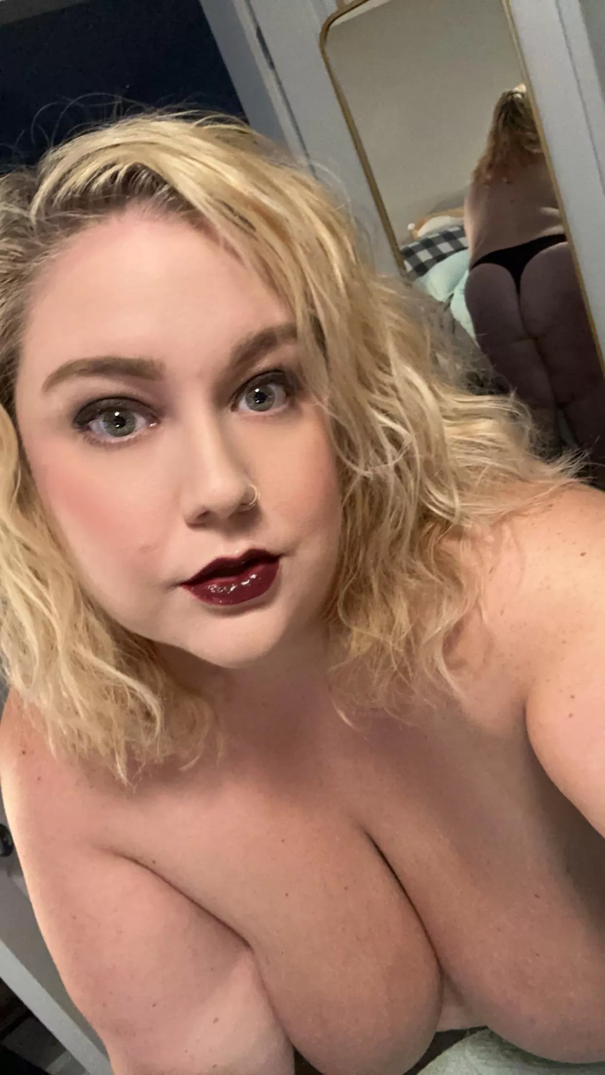 I love a dark lip… 💋😈