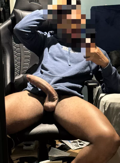 Show me how much you love big black cock 😏