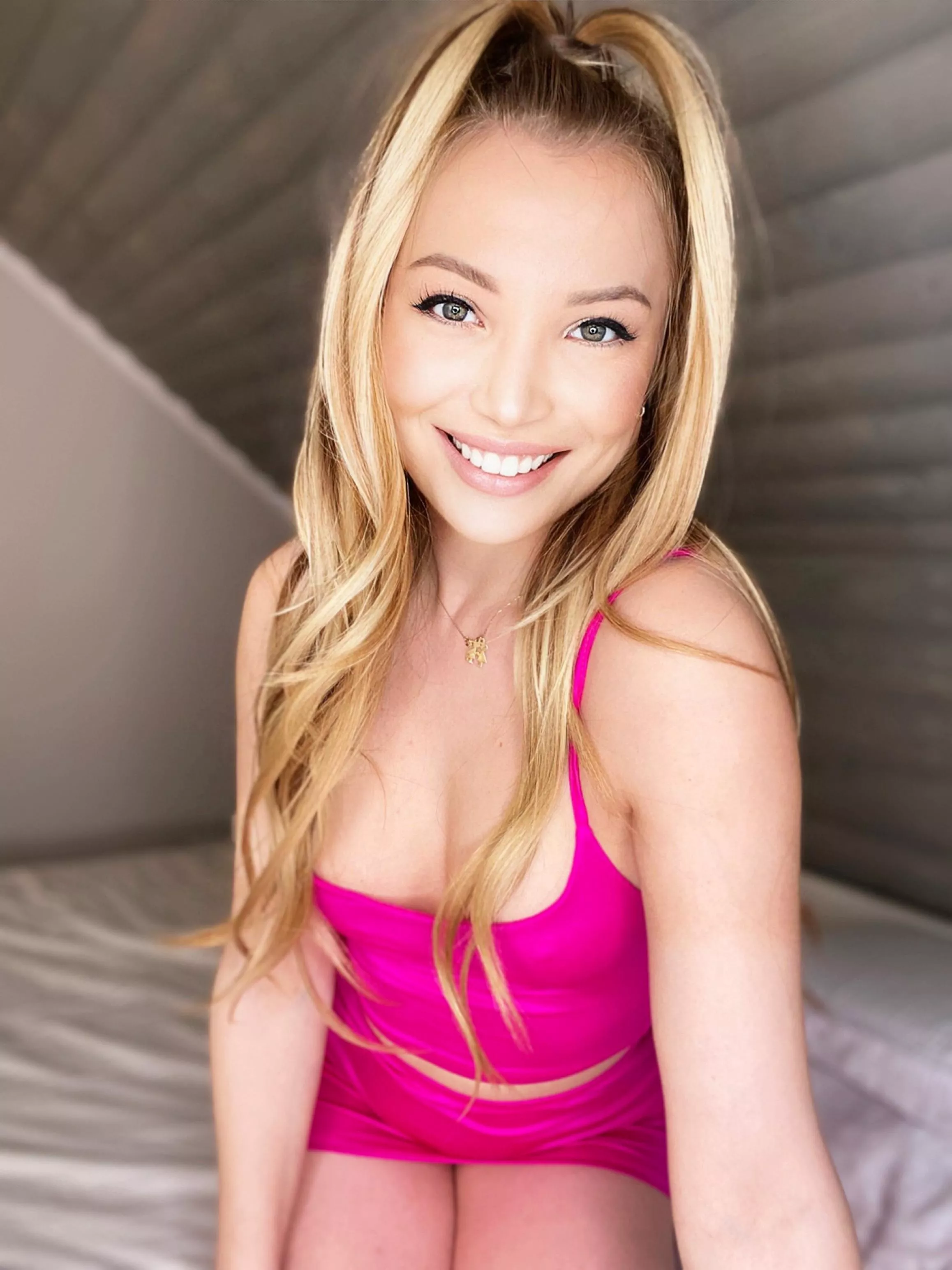 This slut is so horny today