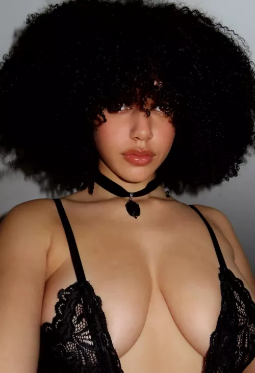 Which hairstyle do you like more