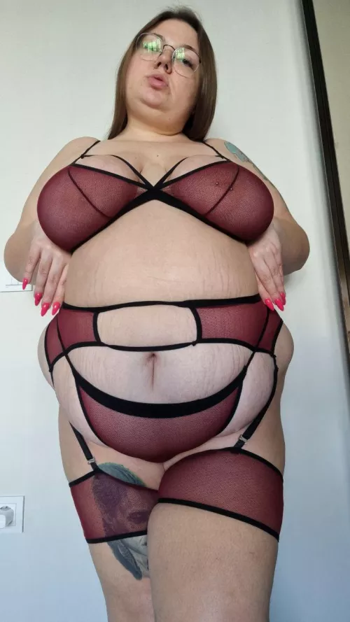 I like the belt on my fat belly