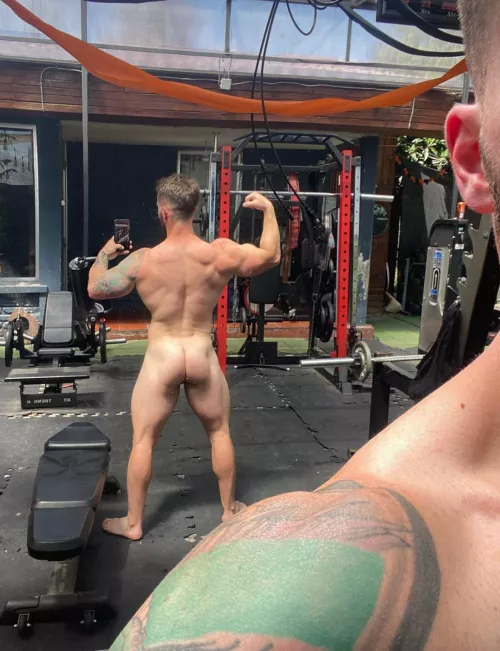 I love to be watched.